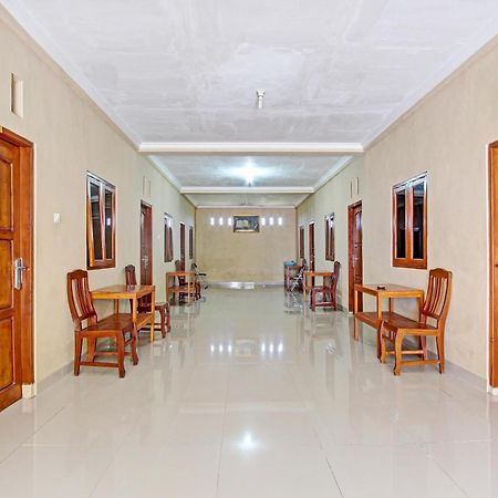 Oyo 91353 Hotel Surya Andesa Klaten Екстер'єр фото