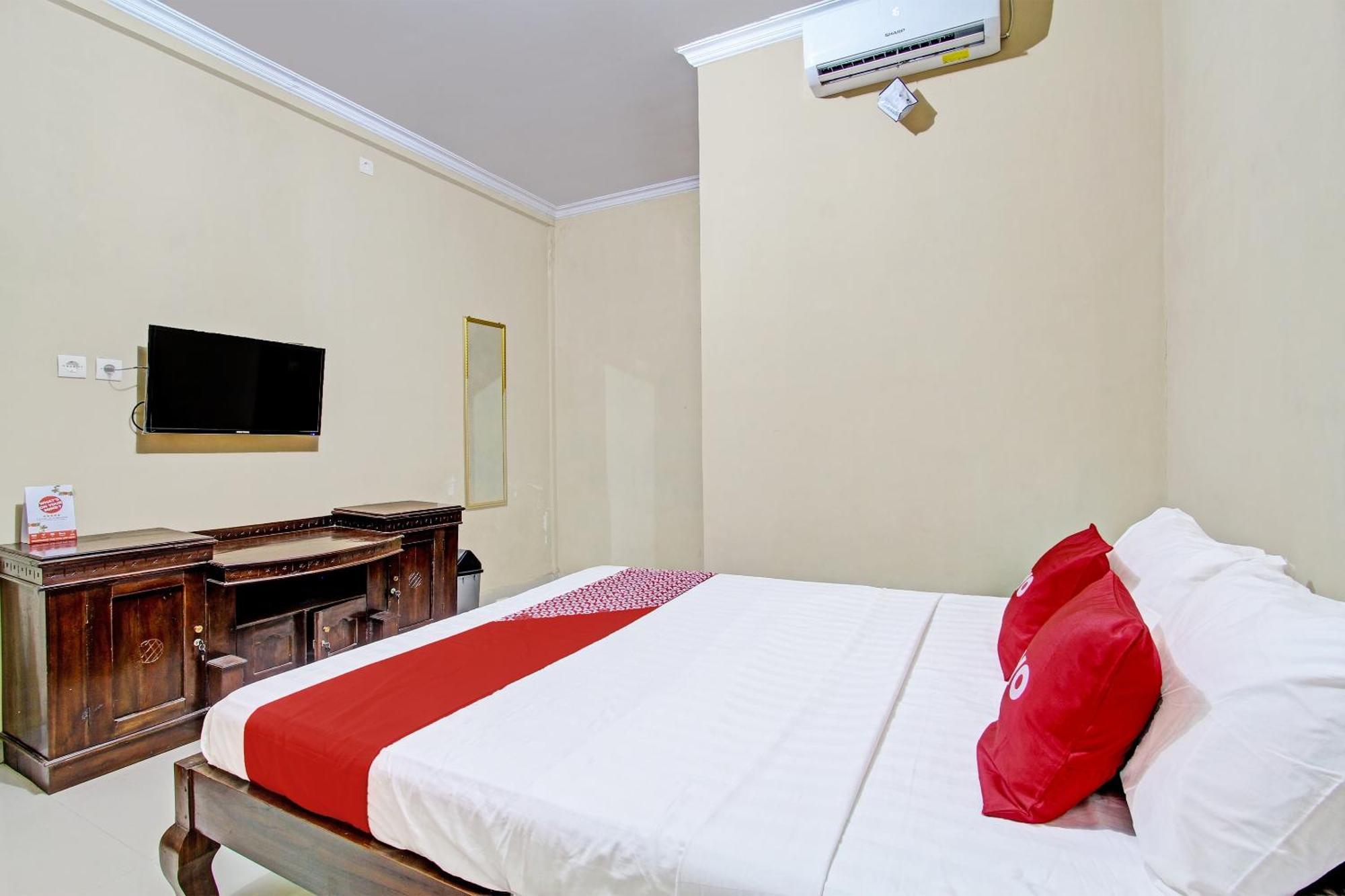 Oyo 91353 Hotel Surya Andesa Klaten Екстер'єр фото